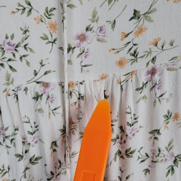 American Eagle Outfitters Floral Tiered Viscose Blouse Short Sleeve White XS - Picture 8 of 12